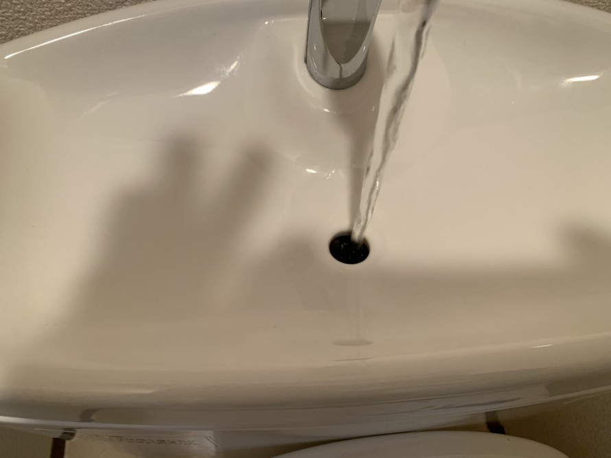 社宅のトイレの手洗い場掃除後